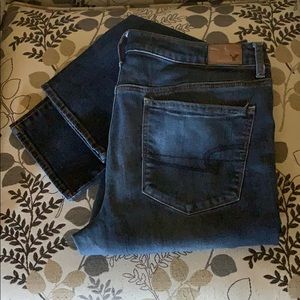 America Eagle Hi-Rise skinny jeans